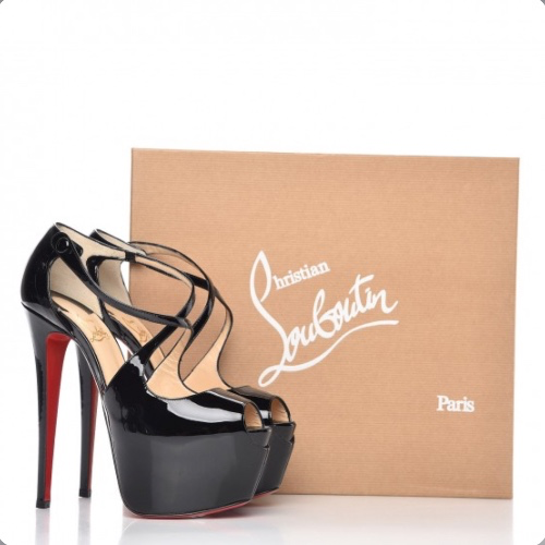 Christian Louboutin Exagona