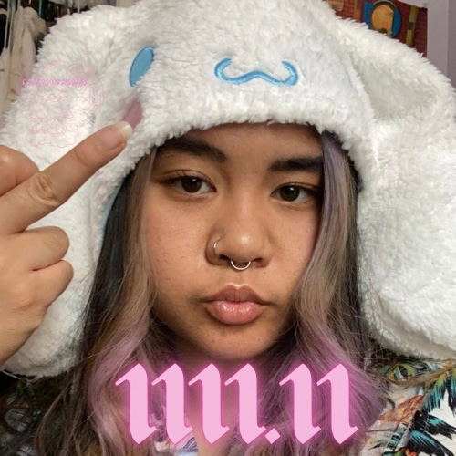 fun stuff + trinkets :3 