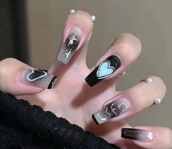 Goth Girl Nails 💅🏻 