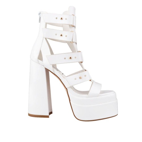 Bibbi | White / 8
