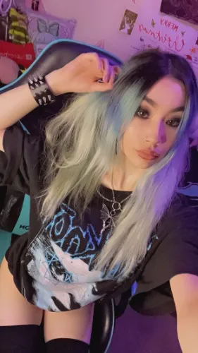 just bc i'm cute ;)) 