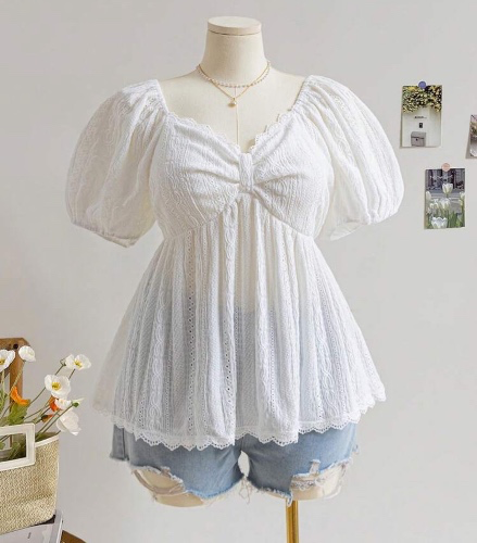 Bubble sleeve lace shirt