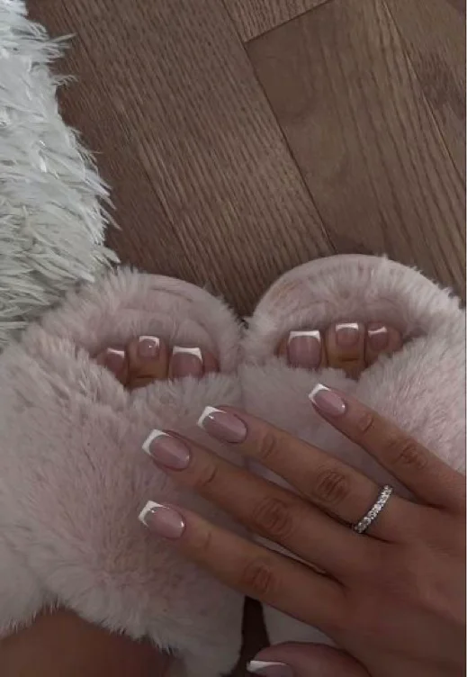 Nails 