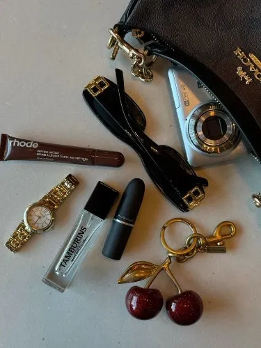 small gift ˚☆.⋆