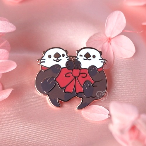 Otter Half Enamel Pin