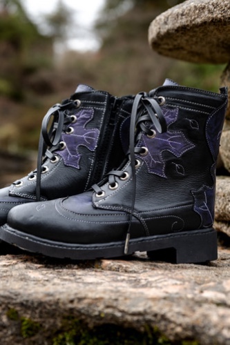 Heartseeker Boots - Women's US 7