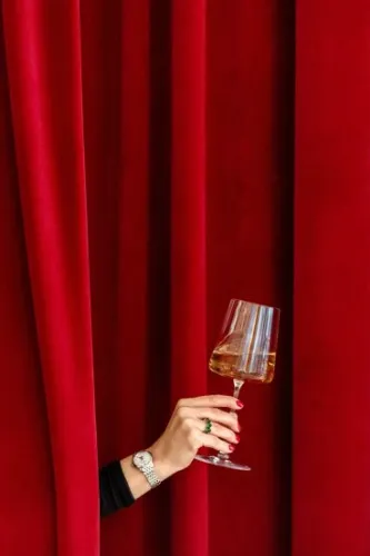 TOUJOURS CHAMPAGNE 