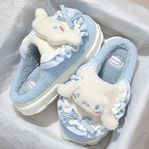 Sanrio Fuzzy Slippers House Slippers | Cinnamoroll 