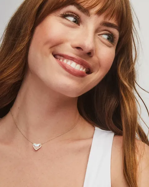 Ari Heart Pendant Necklace