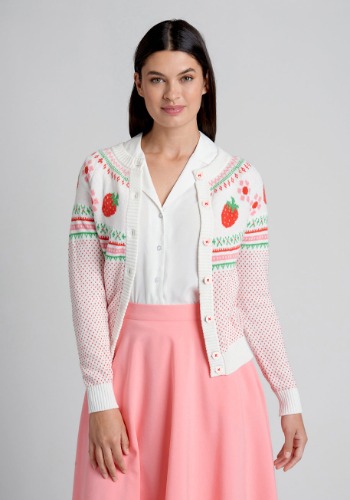 Strawberry Lane Fair Isle Cardigan | White Strawberry / 2X
