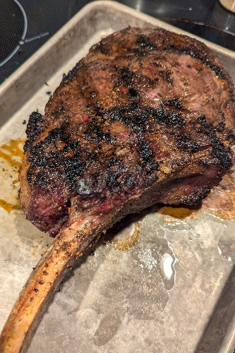 2.5 LB Tomahawk Steak