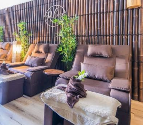 1 hour Relaxing Thai massage