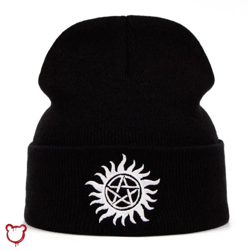 Black/Red Flame Pentagram Beanie - Black
