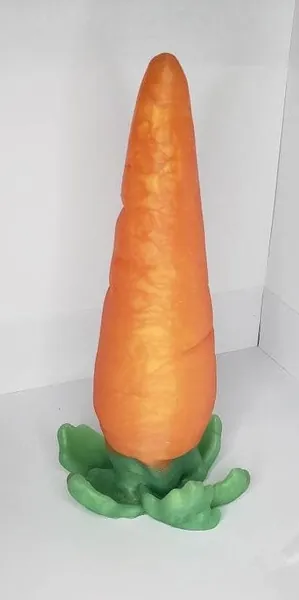 8.5 Carrot Toy 