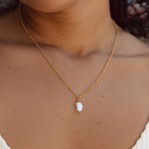 Baroque Pearl Pendant | Gold Color