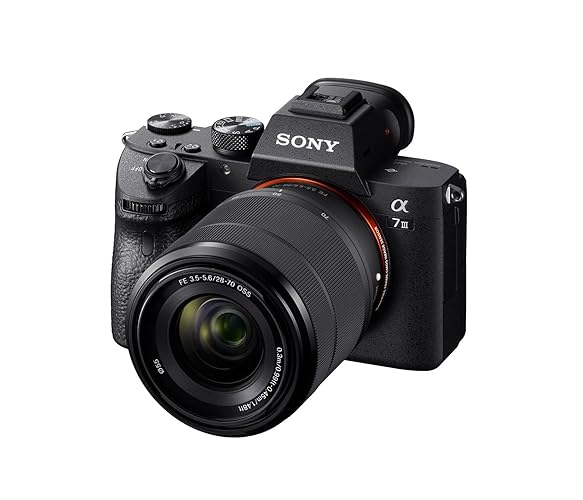 Sony Alpha 7 III | Spiegellose Vollformat-Kamera mit 28-70 mm f/3.5-5.6 Zoom-Objektiv (Schneller 0,02s AF, optische 5-Achsen-Bildstabilisierung) - Kit inkl. Objektiv SEL2870 - Single