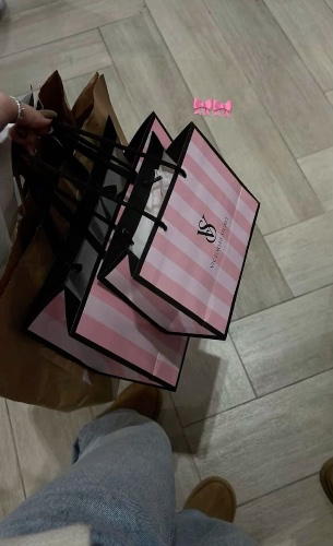 Shopping spree $200