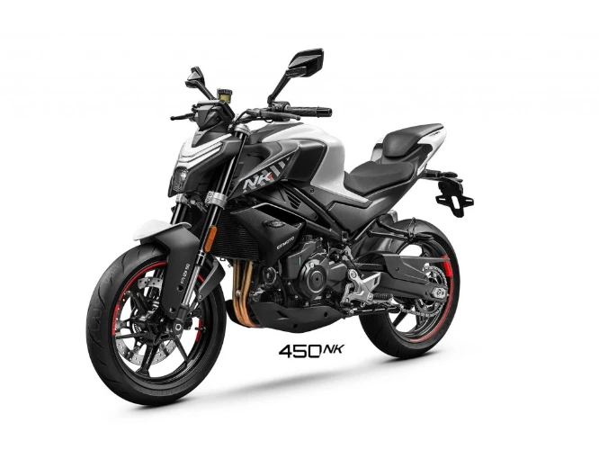 CFMOTO 450NK - skvělý sportovní naháč