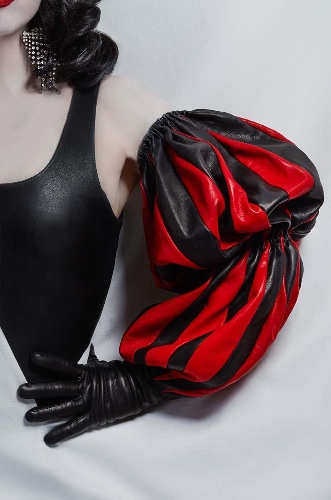 Queen Long Red & Black | M