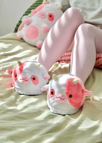 Strawberry Cow Heatable Slippers | Default Title