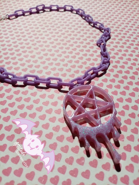 Purple pastel goth necklace. Purple chunky chain with purple glitter melting pentagram star
