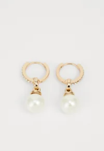 Pearl earrings