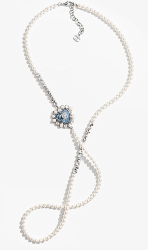 Chanel pearl necklace