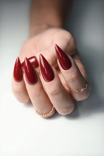 𝐊𝐞𝐞𝐩 𝐦𝐲 𝐧𝐚𝐢𝐥𝐬 𝐟𝐚𝐧𝐜𝐲