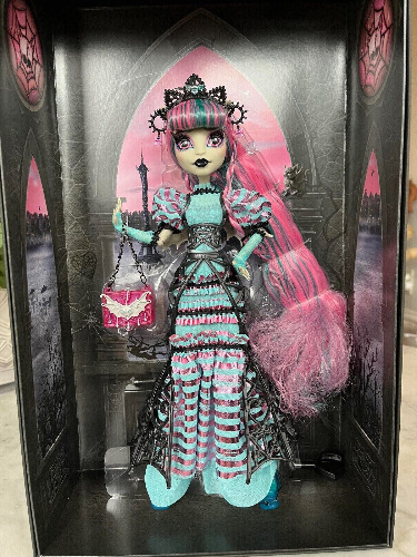 Monster High Fang Vote Rochelle Goyle Doll Mattel Creations Exclusive In Hand