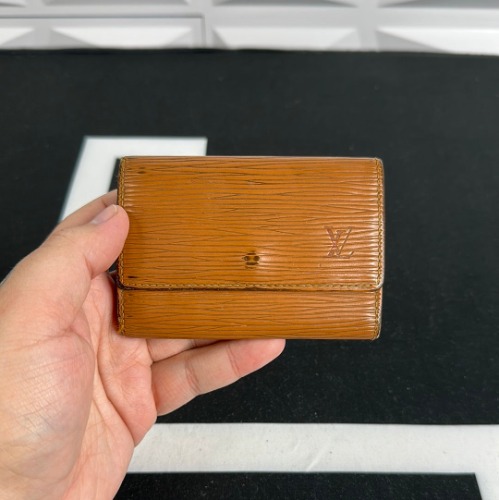 Louis Vuitton Tan Epi Key Case (CA0917)