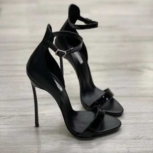 Super elegant women's shoes 