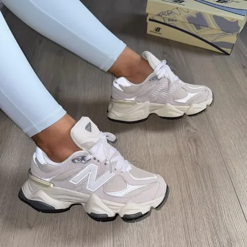 Training shoes 