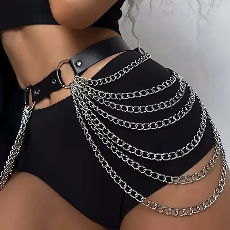 Waist belt with chain 