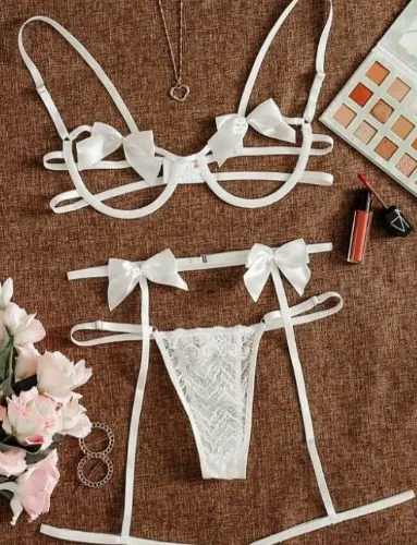 Lingerie set 