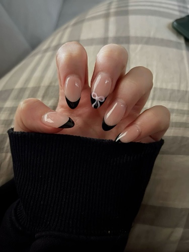 nails