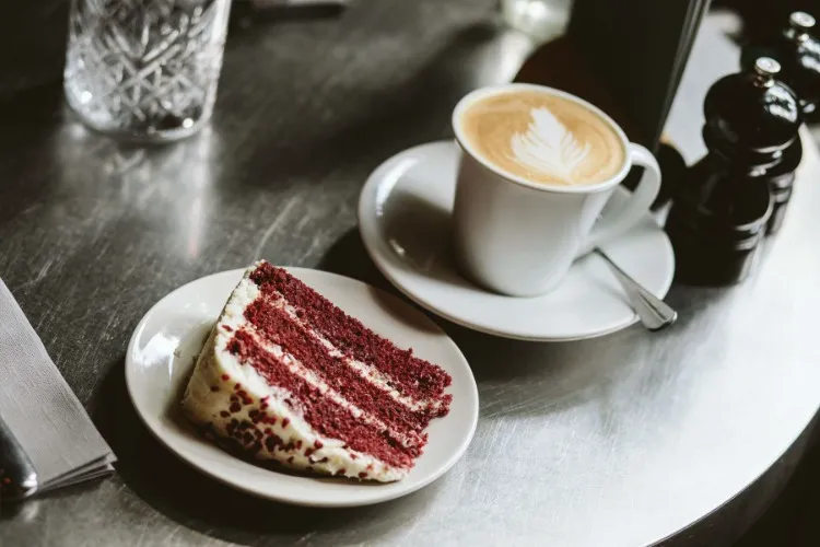 Coffee and cake 