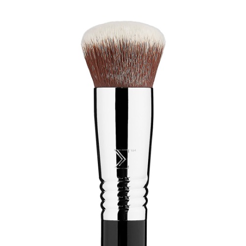 F82 ROUND KABUKI™ BRUSH