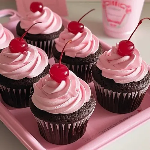 🍒𝓢𝔀𝓮𝓮𝓽 𝓣𝓻𝓮𝓪𝓽🍒