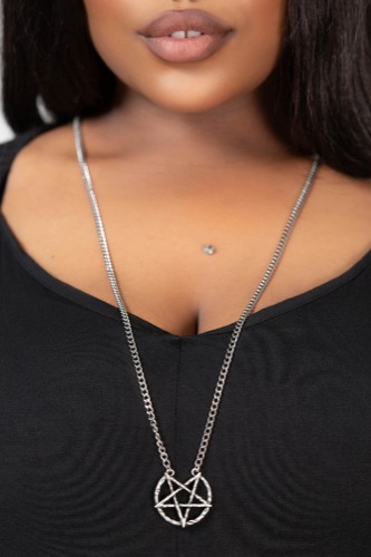 Broken Seal Pentagram Necklace | One Size / Silver / 83% Copper 17% Zinc