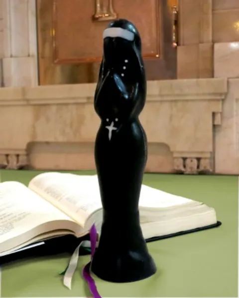 Hole Punch - Mother Interior