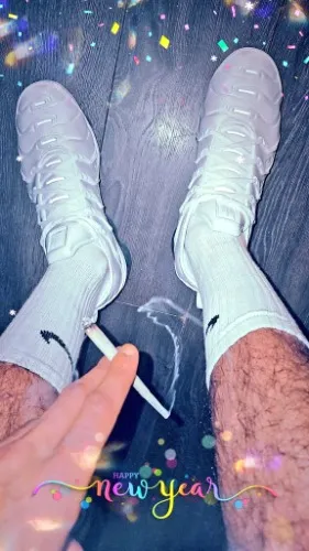 Weekly smokes / Sterling Red 