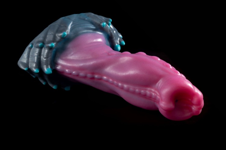 Croxic - Class D Kaiju | Small / Zilla [+$25] / Suction Cup [+$5]