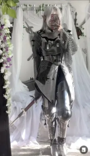 Medieval Female Warrior Queen Armor Costume With Detailed Chestplate