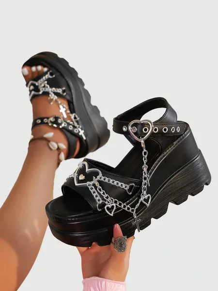 ROMWE Grunge Punk 2024 New Gothic Style Cross & Chain Detail