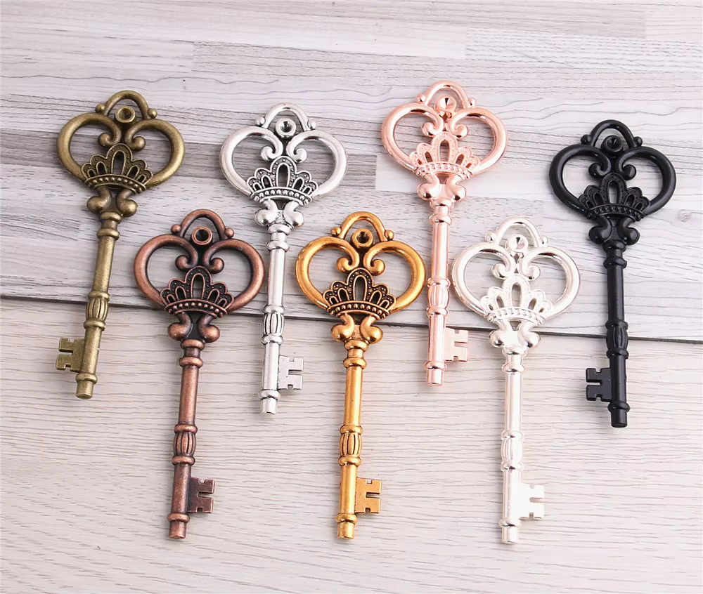 Sweet Bell-abalorios de aleación de Metal para llaves, lote de 10 unidades, 32x84mm, siete colores, corona grande, joyería Vintage, D0182-3 - AliExpress 36