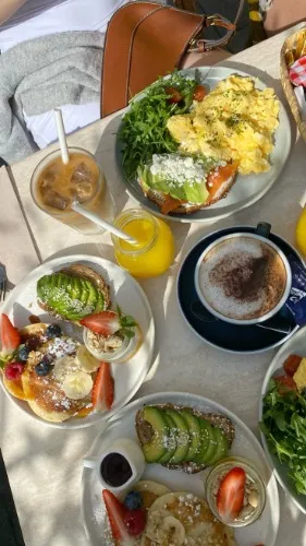 Breakfast/Lunch For Princess