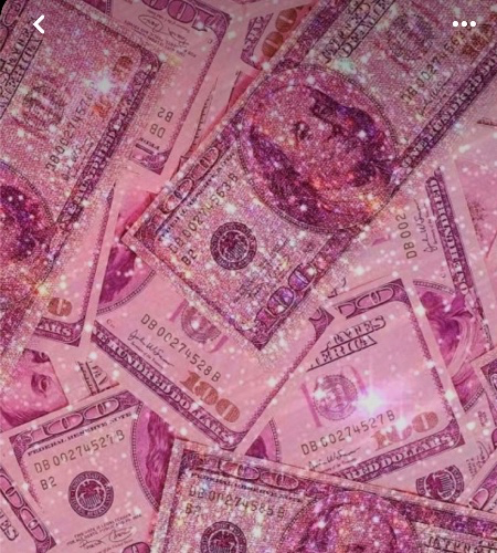 Treat me to a little something 🛍️👙👠💋