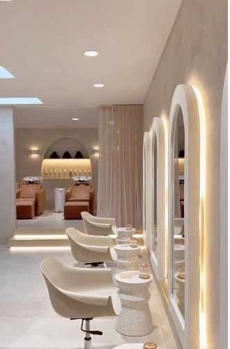 Treat me to getting my hair done 🩷