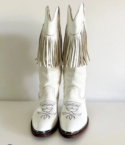 VINTAGE BOULET WHITE TASSEL COWGIRL BOOTS!!