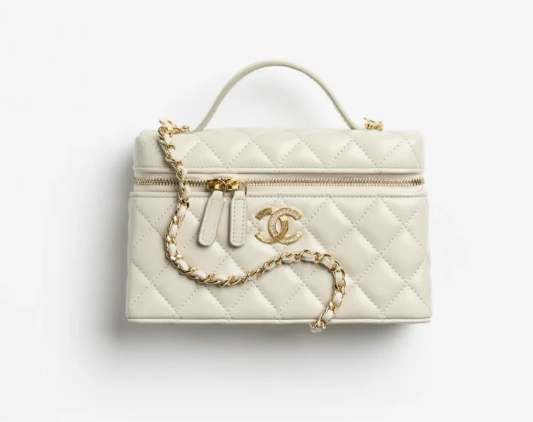 Toaletní kabelka s řetízkem